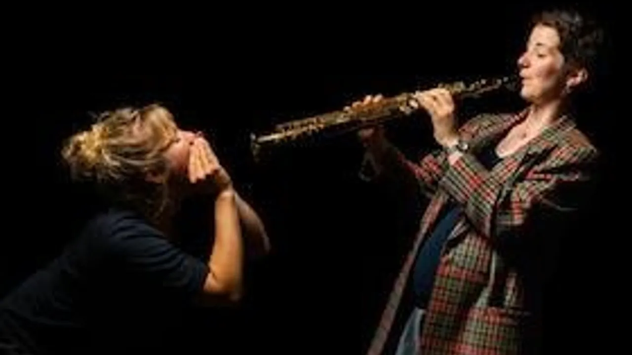 UNSERE DEMOKRATIE - Das multimediale Musiktheaterstück für jung und alt
