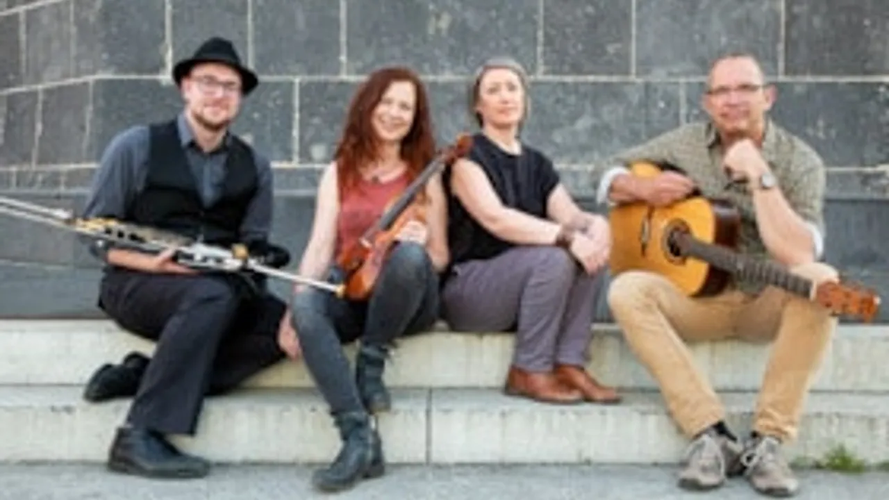 Cara - Irish Folk