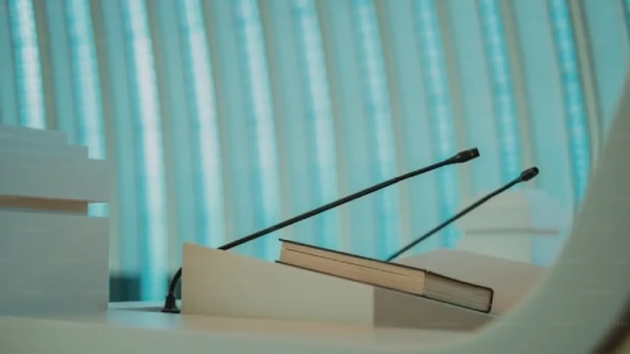 HEI EVENTOS: José Carlos Ruiz: "El arte de pensar en comunidad: fundamentos del pensamiento crítico"