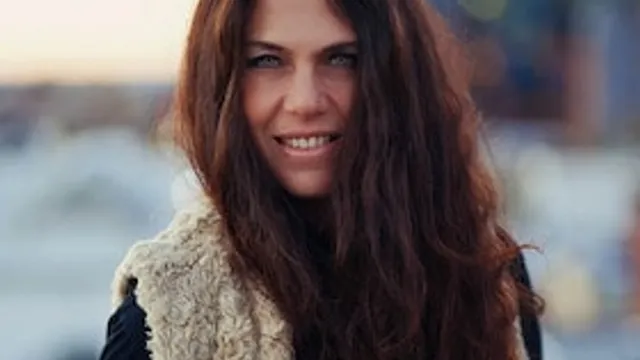 Sari Schorr | Running Wild European Tour