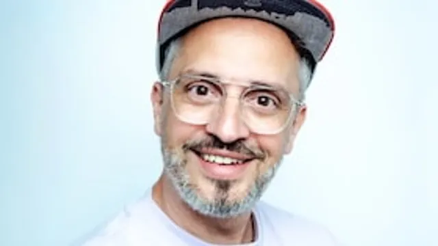 DER PHYSIOPATH - Machen Sie sich bitte frei!