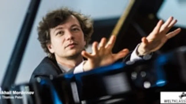 Mikhail Mordvinov präsentiert: Vom Tanz zur Transzendenz - Vers la flamme, Schmetterlinge, Seelenschmerz!