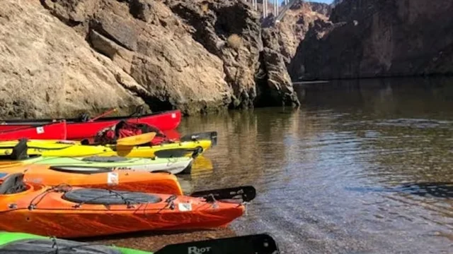 Colorado River: Kayak Tour