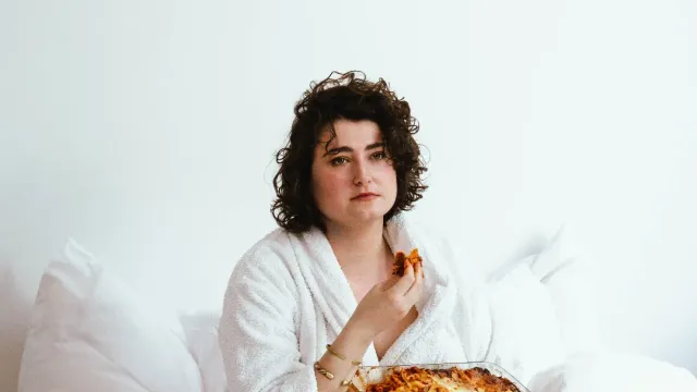 Matilde Keizer Lasagne im Bett