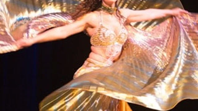 Ein Abend mit orientalischen Tänzen - Nahid und ihre Schülergruppen