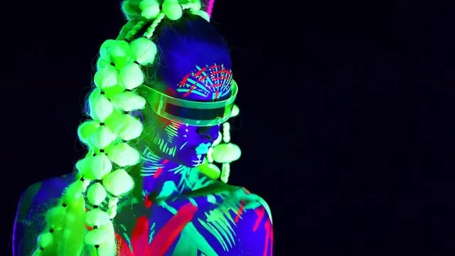 Neon Naked Life Drawing in Bethnal Green!