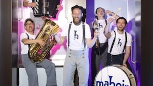 mahoin: Landgang