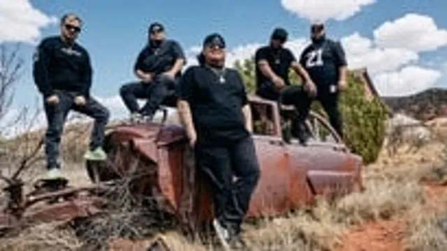 Giovannie & The Hired Guns - presented by ALT 105.1