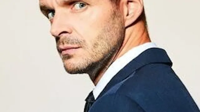 Florian Schroeder
