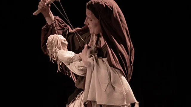 LA CELESTINA (BULULÚ)