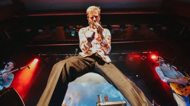 BowiePR with Paul Roberts (+ Full Live Band)