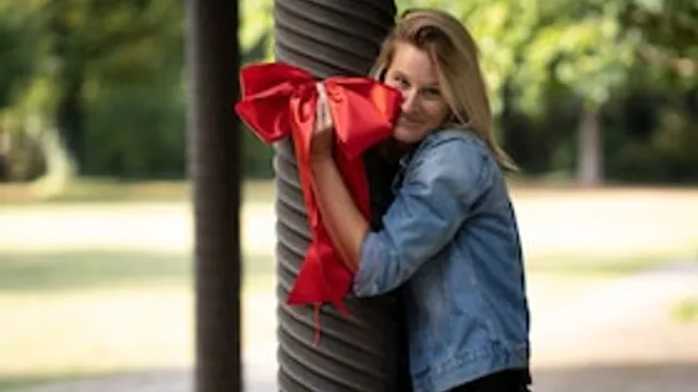 Lucy van Kuhl: "Geschickt verpackt" - Humor - Herz - Klavier