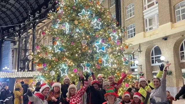 Christmas Lights in the City 10k Tour - Festively Fast