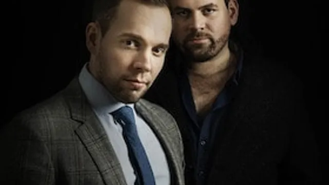 Julian & Roman Wasserfuhr - Timelines