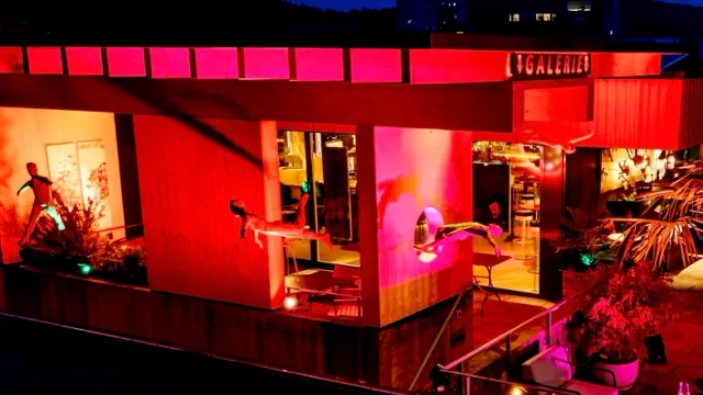Kunstausstellung & Barbetrieb