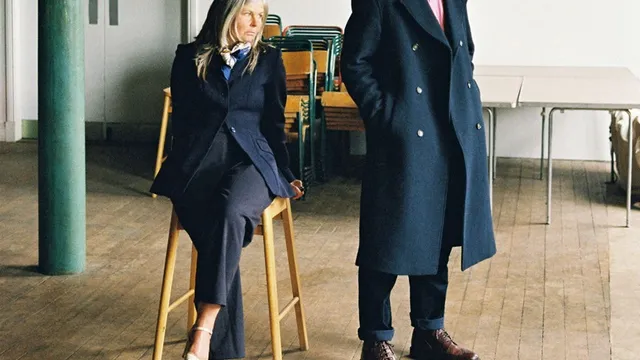 432 present The Vaselines