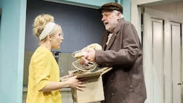 Ohnsorg-Theater - Barfuß im Park