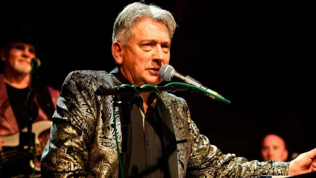 Peter Gill's 'Rockin & Swingin Christmas Evening'