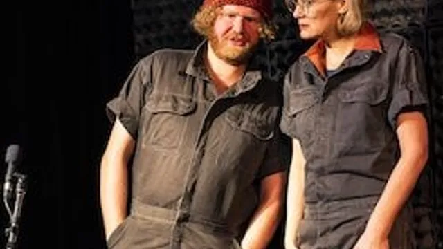Foxtrott / 4+ - Theater Mummpitz