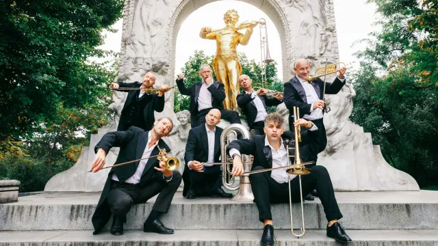 Mnozil Brass - Strau$$