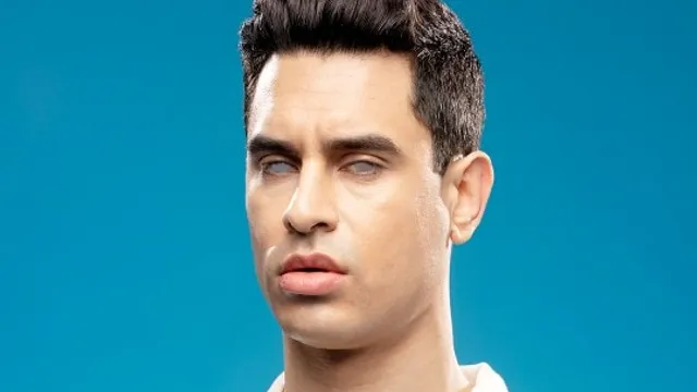 David Suárez: "Humor blanco"