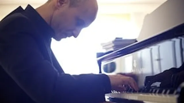 7. Matinée / Honegger / Liszt / Schumann // Venzago - Goerner