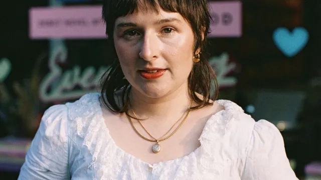 Essy Sparrow