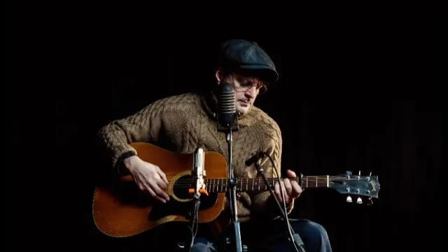 CHRIS HELME