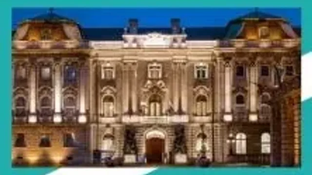 Buda Castle Highlights - A Unique Guided Tour at Buda Castle Including St Stephen’s Hall