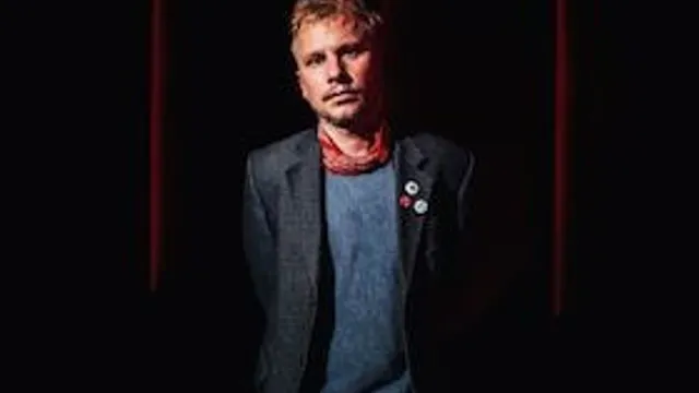 Robert Stadlober singt und liest Tucholsky