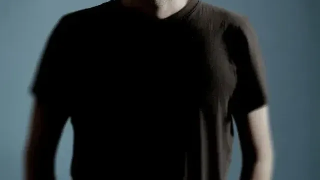 Pourquoi est-on dans la merde jusqu’au cou ?… Et comment ne pas baisser la tête ?