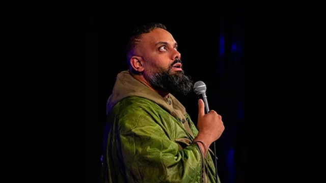 Guz Khan : Live  ** Join Mailing List **