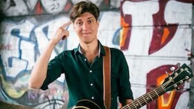 Falk "Unmöglich!" - Liedermacher & Musikkabarettist aus Berlin
