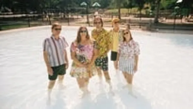 HOT FREAKS - SOFT BODY TOUR