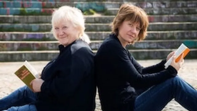 Carmen-Maja & Jennipher Antoni - Präsentieren "Verjüngende Alltagsgeschichten..."