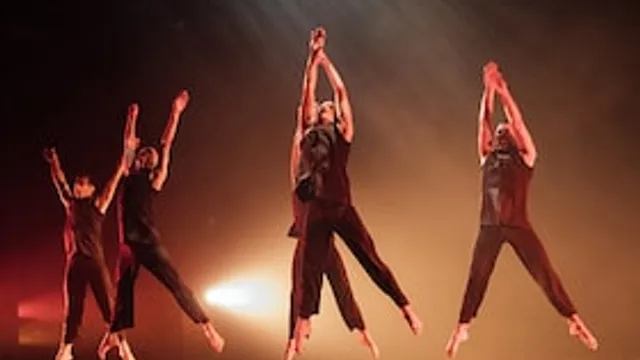 Koresh Dance Company - Modern und Jazz Dance