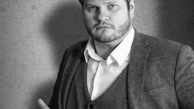 JAN PHILIPP ZYMNY: ILLEGALE STRAßENTHERAPIE