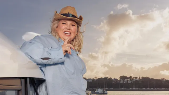 Urzila Carlson - Fatty On a Yacht