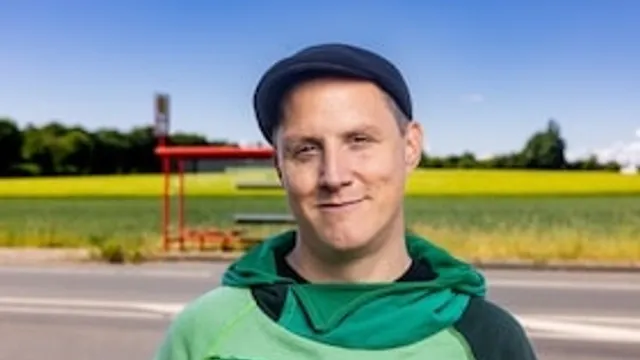Sebastian 23 - "Zusammenhaltestelle "