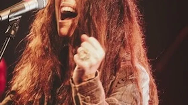 Sari Schorr | Running Wild European Tour