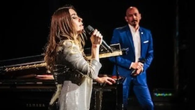 QUEEN Rhapsody - Cinematic Symphony unplugged - mit Natalia Posnova und Michael Auston