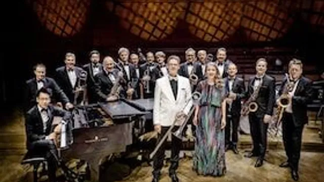 The World Famous GLENN MILLER ORCHESTRA directed by Uli Plettendorff - SWING FOREVER