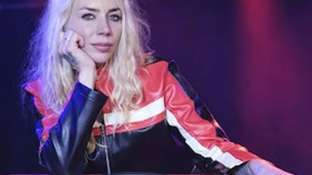 Vanja Sky