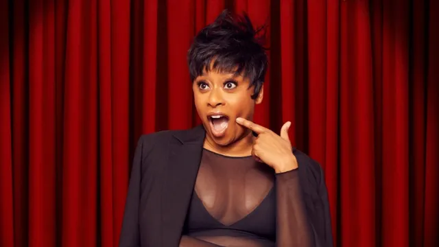 SOLD OUT - Phoebe Robinson: Feral & Fired Up!