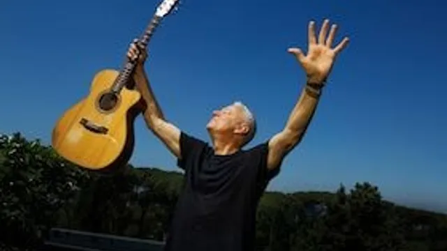 TOMMY EMMANUEL CGP - Living In The Light Tour