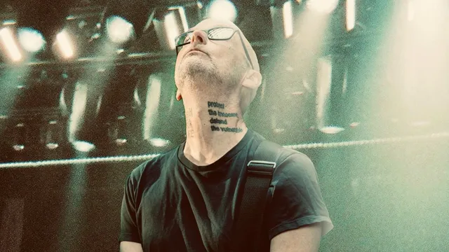 Moby (18+)