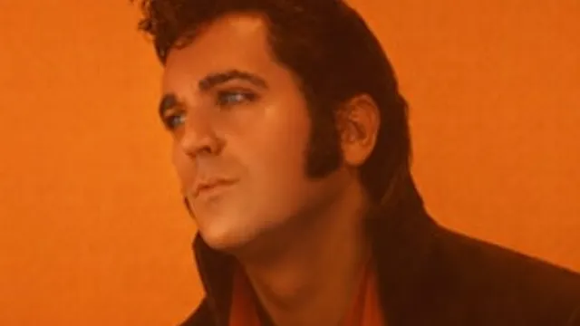 Nils Strassburg: Living Elvis – Mein Leben für den King