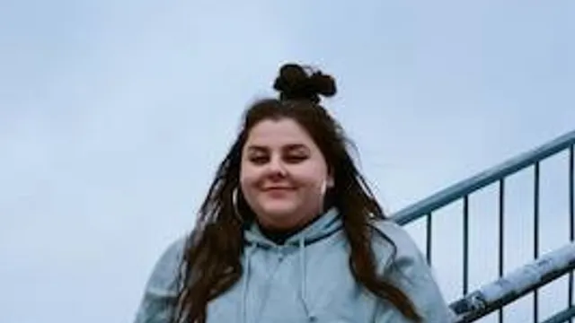 Rebecca Pap - mit „Azizam“