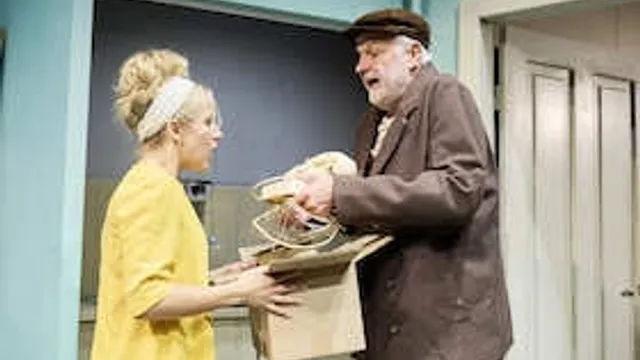 Ohnsorg-Theater - Barfuß im Park