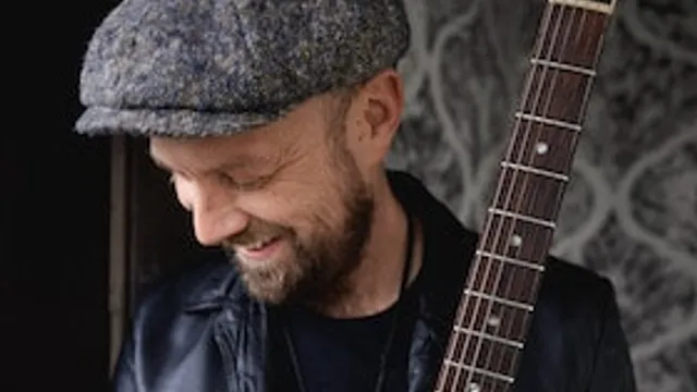HENRIK FREISCHLADER